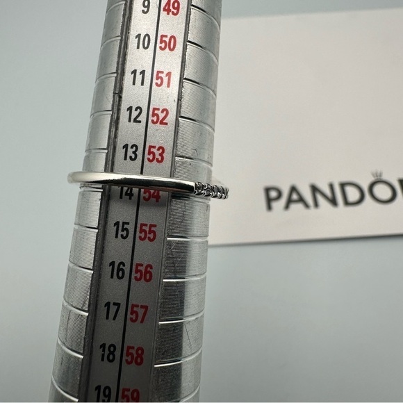 Pandora Sparkling Wave Ring – Sterling Silver 925 w/ Clear Cubic Zirconia w/Box - Picture 10 of 13